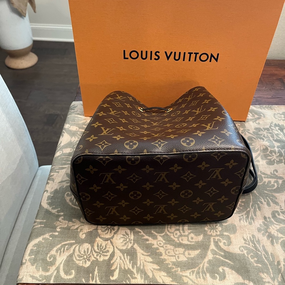 Louis Vuitton Noenoe MNG Noir Black and Brown Monogram Shoulder Bag - Picture 5 of 7
